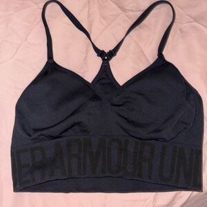 Under Armour sport bra
Never worn ❤️‍🔥